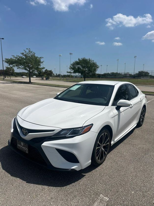 toyota camry 2018 4T1B11HK9JU130981 image toyota camry 2018 4T1B11HK9JU130981 image