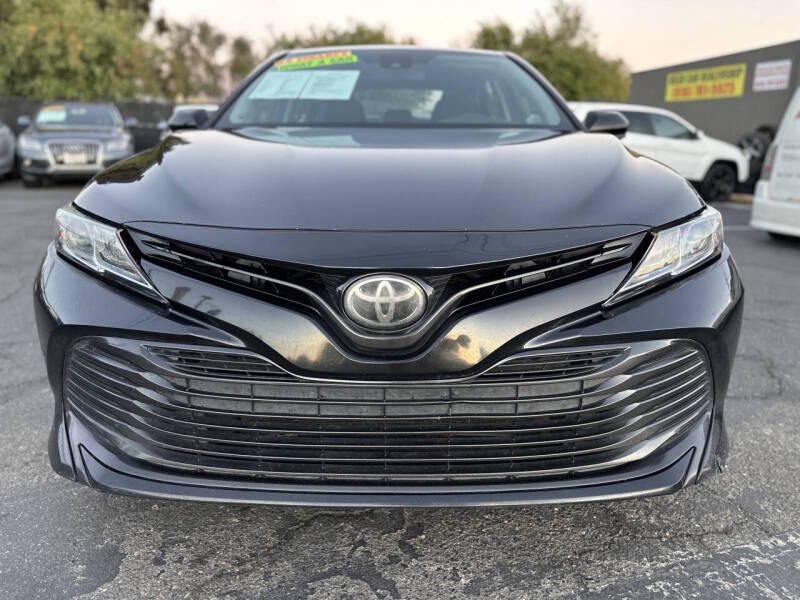 toyota camry 2018 4T1B11HKXJU005097 image toyota camry 2018 4T1B11HKXJU005097 image