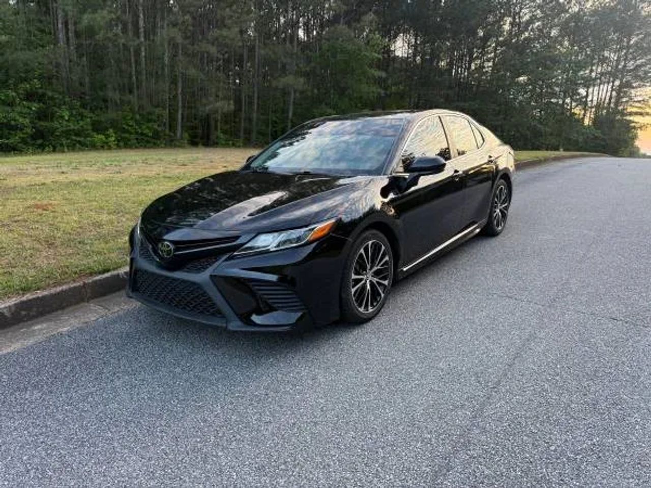 toyota camry 2018 4T1B11HK6JU568499 image toyota camry 2018 4T1B11HK6JU568499 image