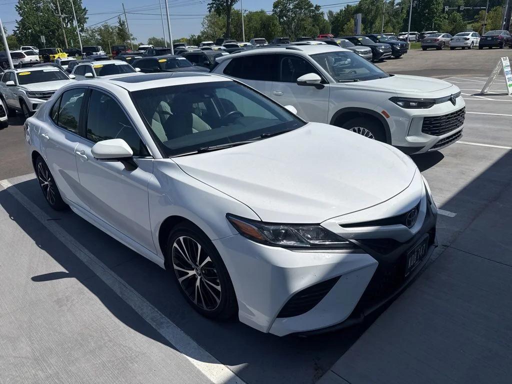 toyota camry 2018 4T1B11HK5JU549569 image toyota camry 2018 4T1B11HK5JU549569 image