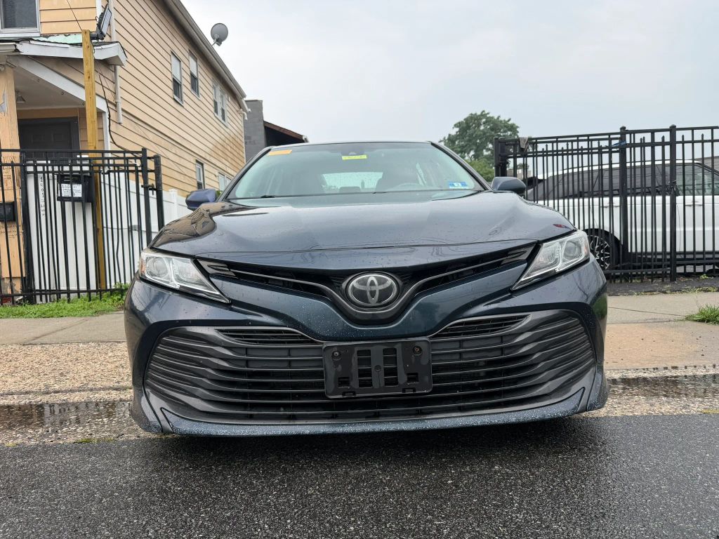 toyota camry 2018 4T1B11HK5JU501134 image toyota camry 2018 4T1B11HK5JU501134 image