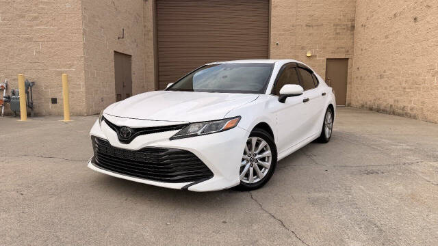 toyota camry 2018 4T1B11HK6JU594567 image toyota camry 2018 4T1B11HK6JU594567 image
