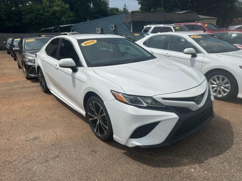 toyota camry 2018 4T1B11HK9JU085833 image toyota camry 2018 4T1B11HK9JU085833 image