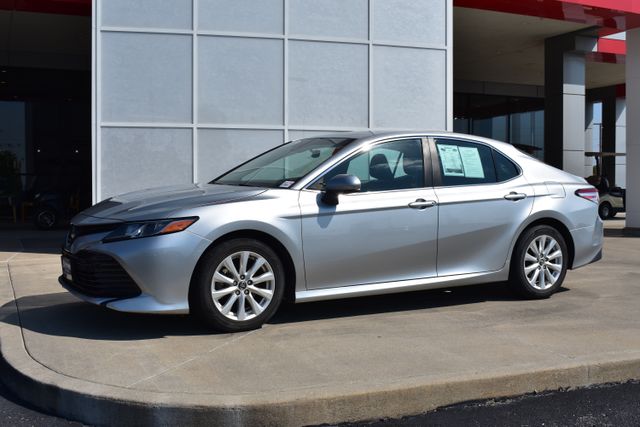 toyota camry 2018 4T1B11HK6JU085594 image toyota camry 2018 4T1B11HK6JU085594 image