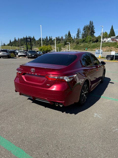 toyota camry 2018 4T1B11HK1JU669093 image toyota camry 2018 4T1B11HK1JU669093 image