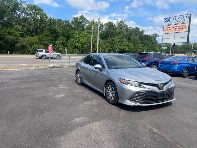 toyota camry 2018 4T1B11HK1JU085812 image toyota camry 2018 4T1B11HK1JU085812 image