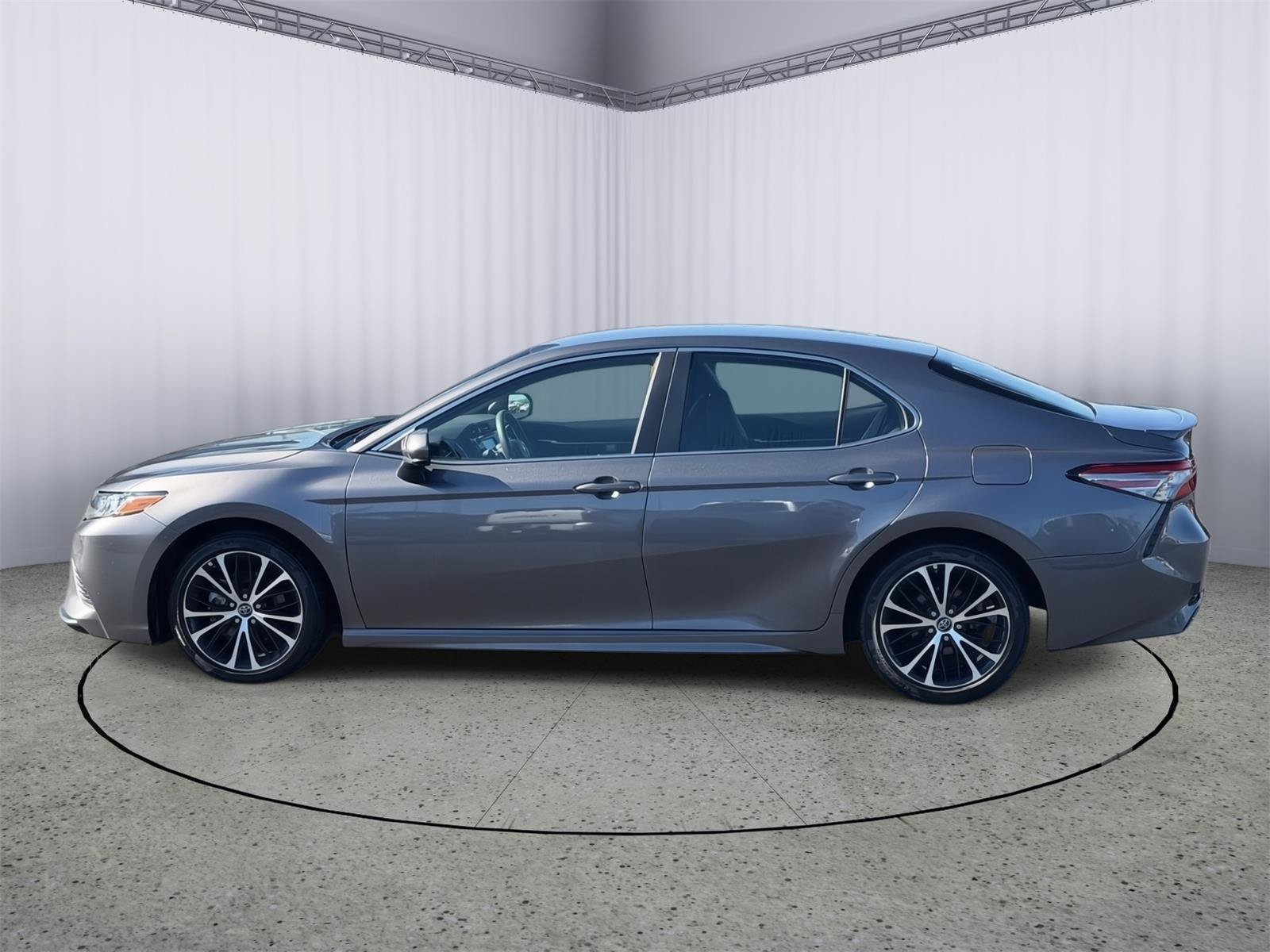 toyota camry 2018 4T1B11HK5JU660624 image toyota camry 2018 4T1B11HK5JU660624 image
