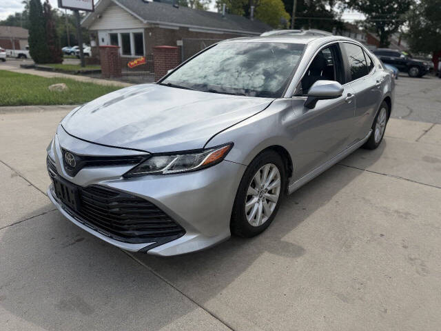 toyota camry 2018 4T1B11HK9JU634530 image toyota camry 2018 4T1B11HK9JU634530 image