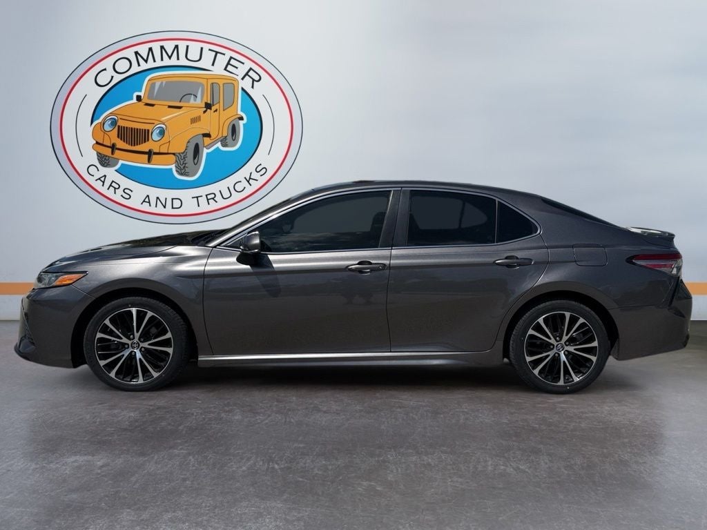 toyota camry 2018 4T1B11HK1JU593908 image toyota camry 2018 4T1B11HK1JU593908 image