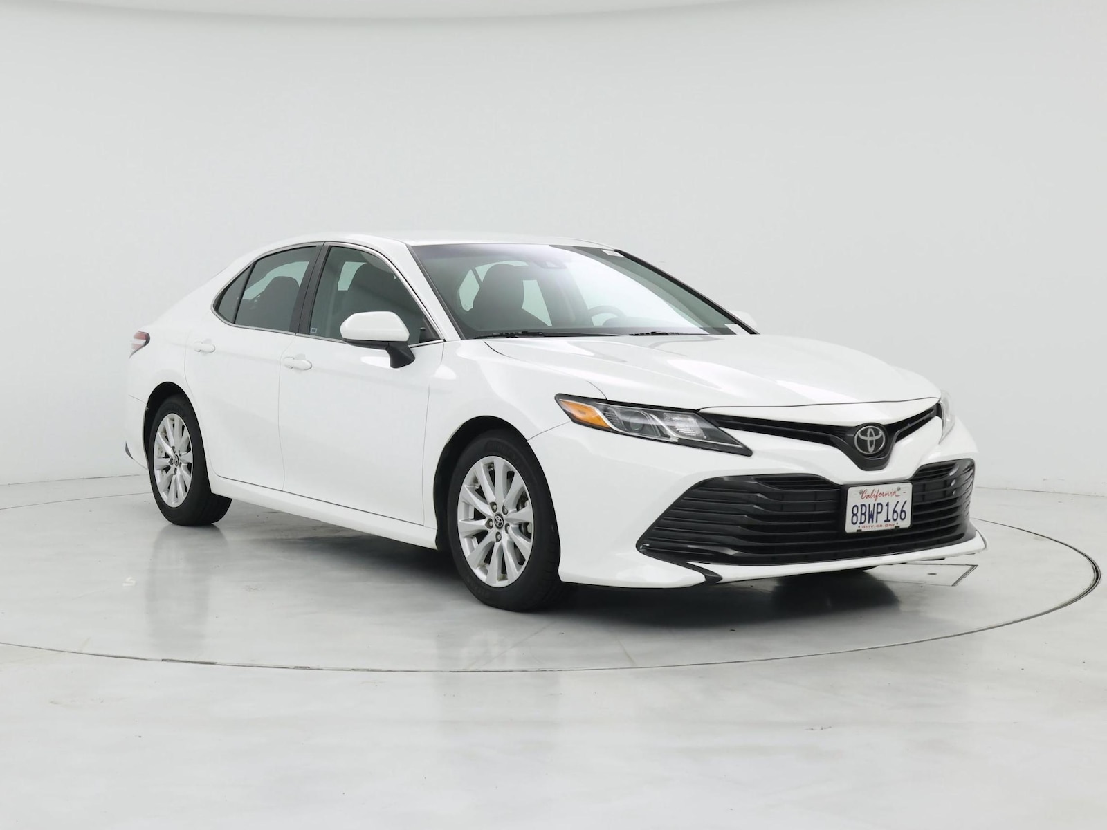 toyota camry 2018 4T1B11HK1JU014917 image toyota camry 2018 4T1B11HK1JU014917 image