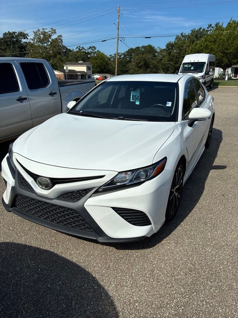 toyota camry 2018 4T1B11HK6JU041224 image toyota camry 2018 4T1B11HK6JU041224 image