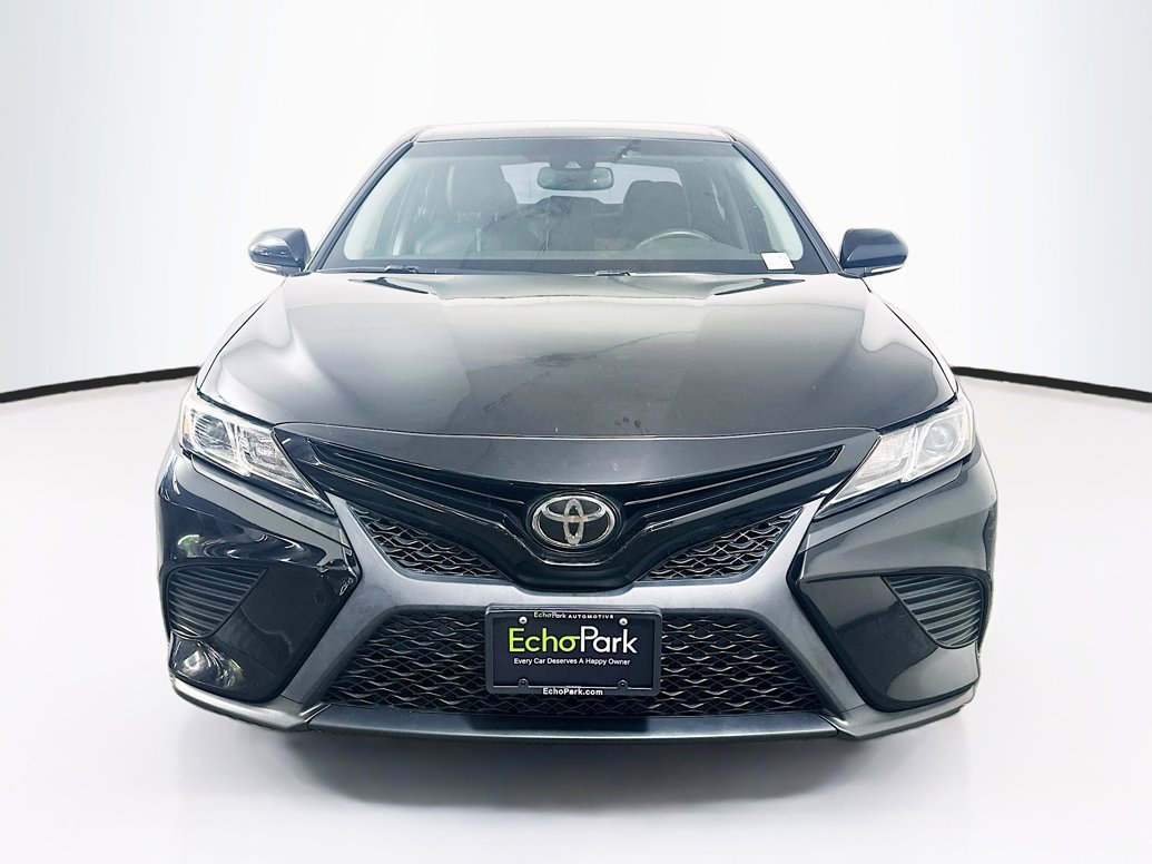 toyota camry 2018 4T1B11HKXJU141827 image toyota camry 2018 4T1B11HKXJU141827 image
