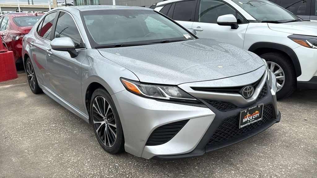 toyota camry 2018 4T1B11HK1JU588949 image toyota camry 2018 4T1B11HK1JU588949 image