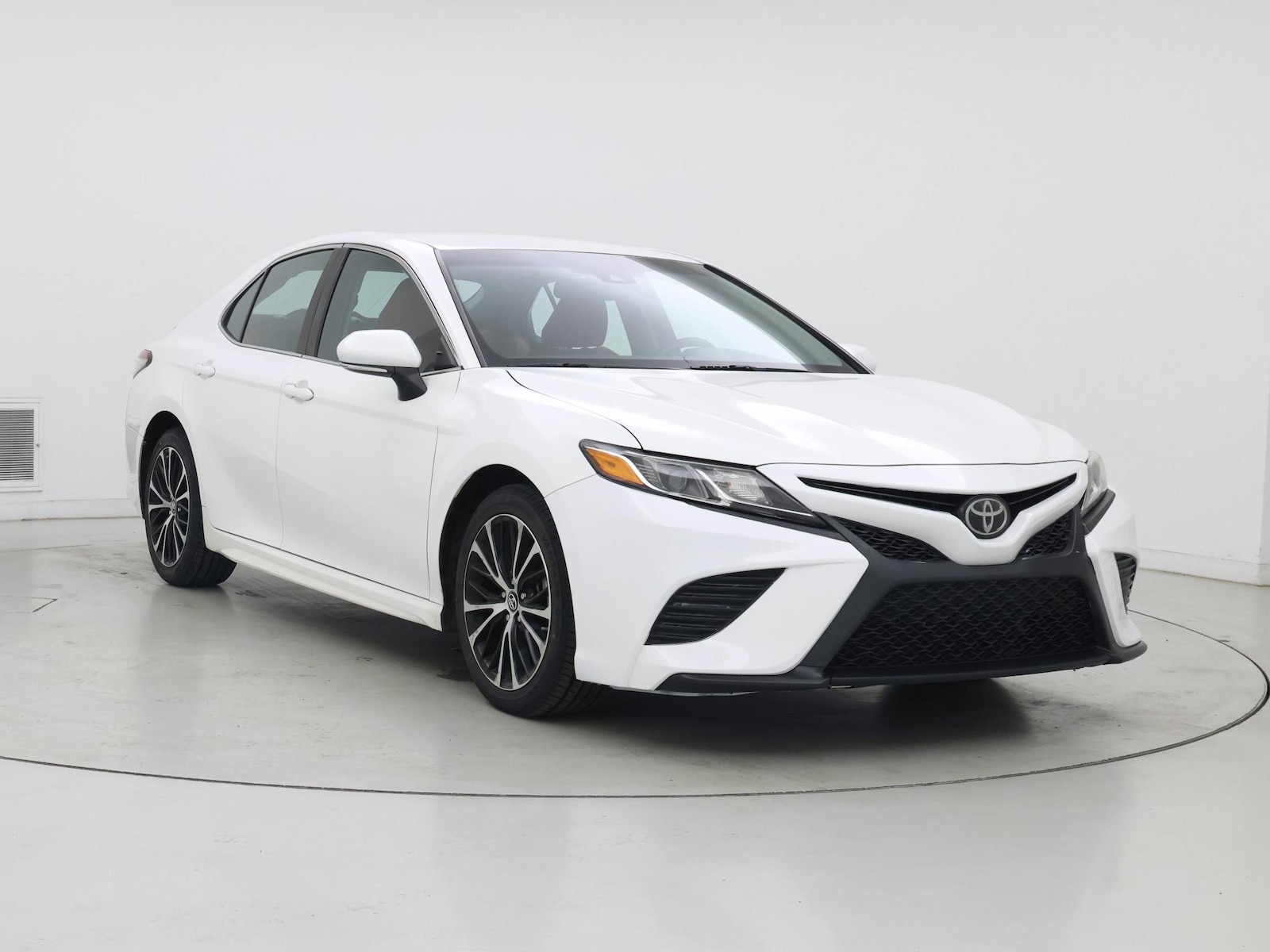 toyota camry 2018 4T1B11HKXJU561717 image toyota camry 2018 4T1B11HKXJU561717 image