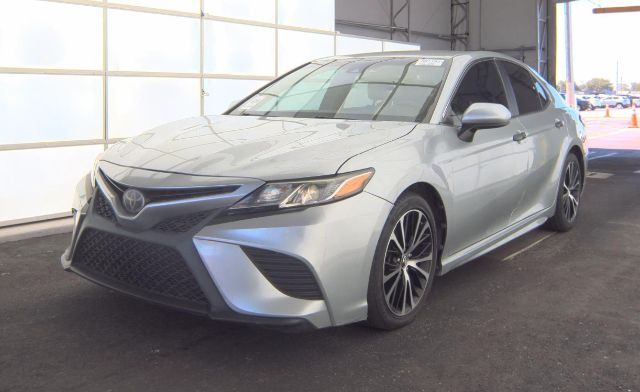 toyota camry 2018 4T1B11HK6JU037965 image toyota camry 2018 4T1B11HK6JU037965 image