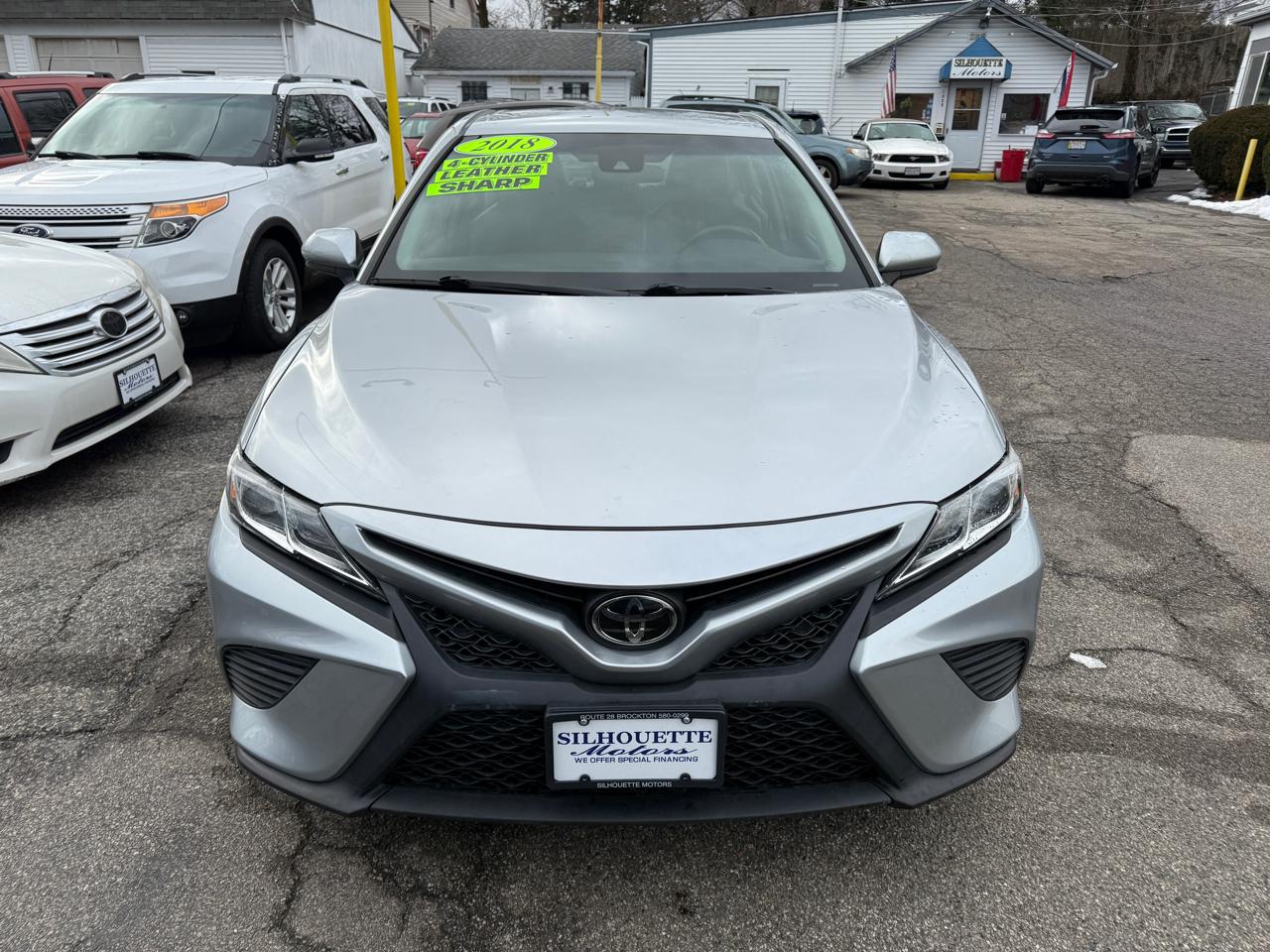 toyota camry 2018 4T1B11HK1JU518934 image toyota camry 2018 4T1B11HK1JU518934 image