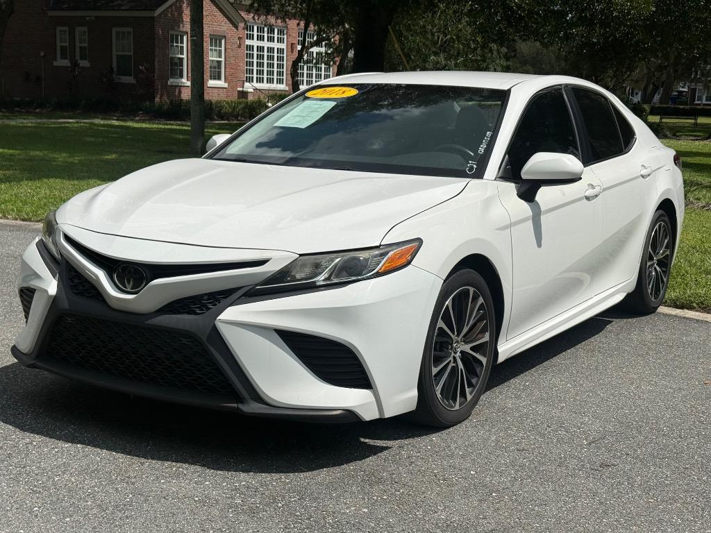 toyota camry 2018 4T1B11HK4JU557341 image toyota camry 2018 4T1B11HK4JU557341 image