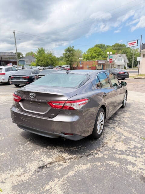 toyota camry 2018 4T1B11HK8JU054203 image toyota camry 2018 4T1B11HK8JU054203 image