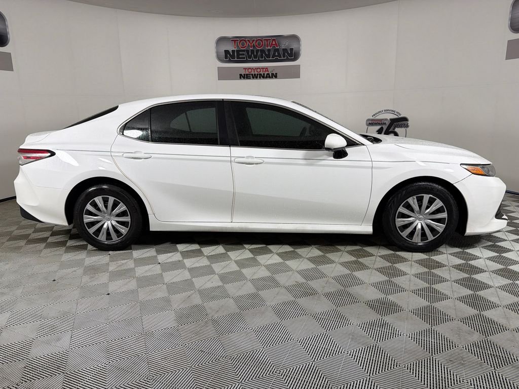 toyota camry 2018 4T1B11HK5JU645718 image toyota camry 2018 4T1B11HK5JU645718 image