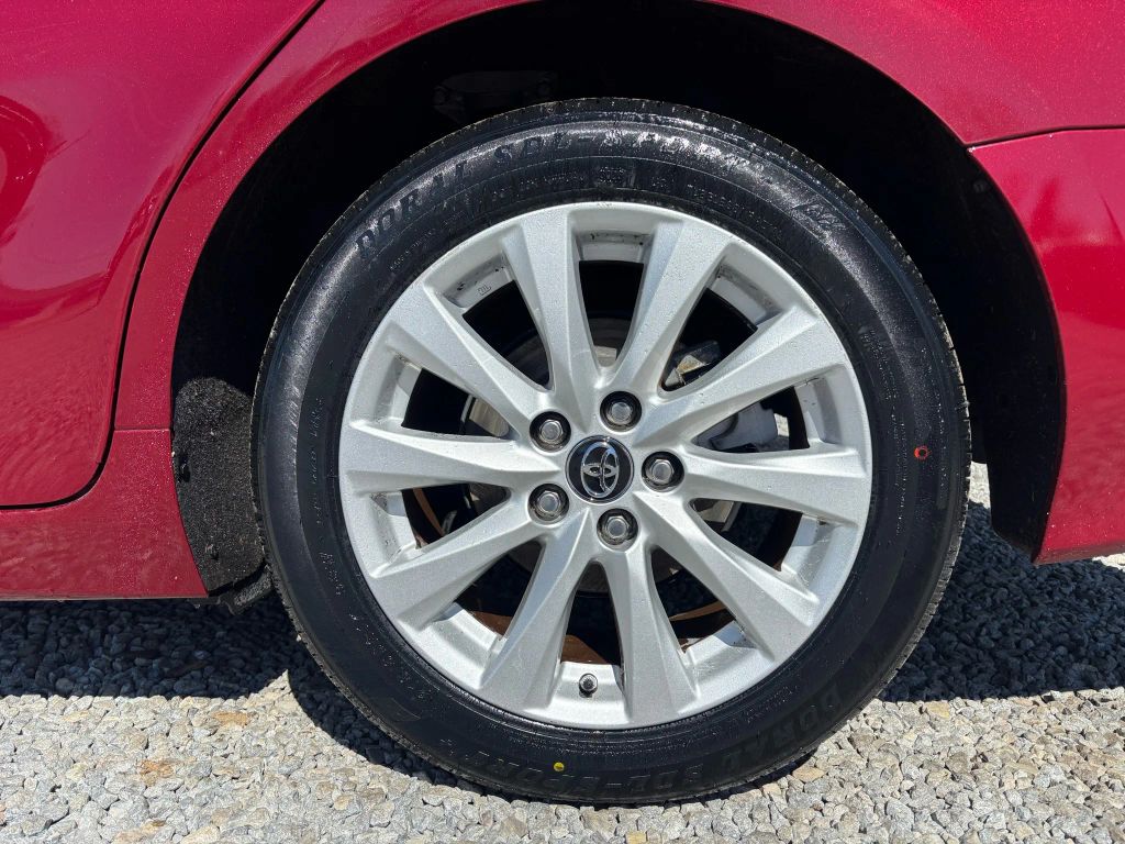 toyota camry 2018 4T1B11HK1JU610352 image toyota camry 2018 4T1B11HK1JU610352 image