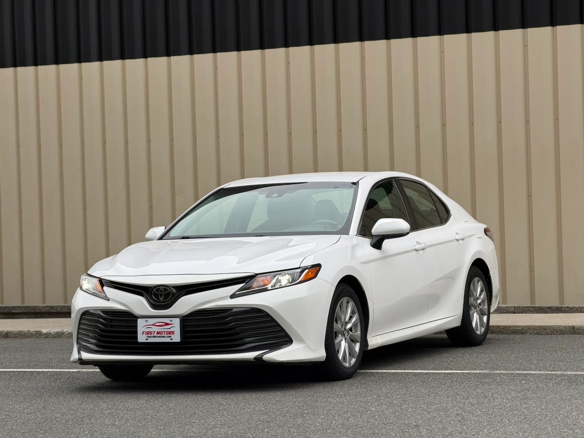 toyota camry 2018 4T1B11HK2JU002114 image toyota camry 2018 4T1B11HK2JU002114 image