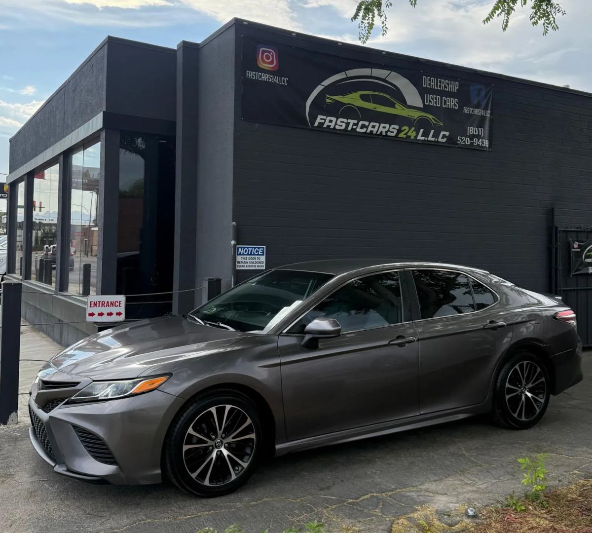 toyota camry 2018 4T1B11HKXJU631359 image toyota camry 2018 4T1B11HKXJU631359 image