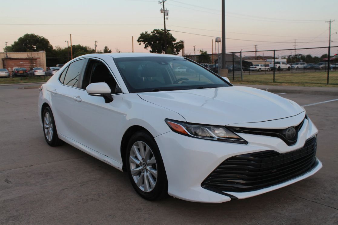 toyota camry 2018 4T1B11HK4JU108256 image toyota camry 2018 4T1B11HK4JU108256 image