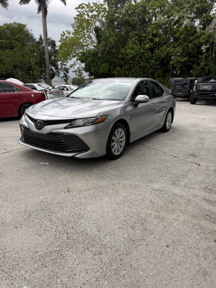 toyota camry 2018 4T1B11HK3JU678412 image toyota camry 2018 4T1B11HK3JU678412 image