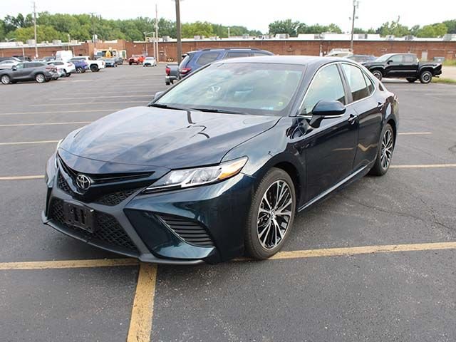 toyota camry 2018 4T1B11HK0JU544649 image toyota camry 2018 4T1B11HK0JU544649 image
