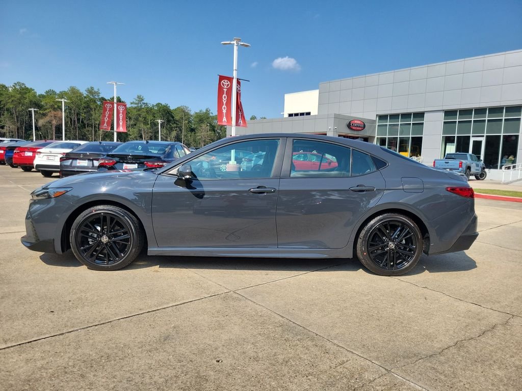 toyota camry 2026 4T1DAACK0TU231670 image