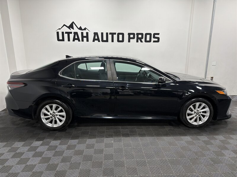 toyota camry 2021 4T1R11AK4MU617051 image toyota camry 2021 4T1R11AK4MU617051 image