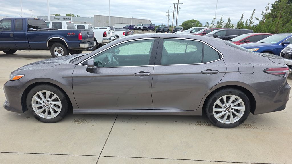 toyota camry 2021 4T1R11AK0MU495563 image toyota camry 2021 4T1R11AK0MU495563 image