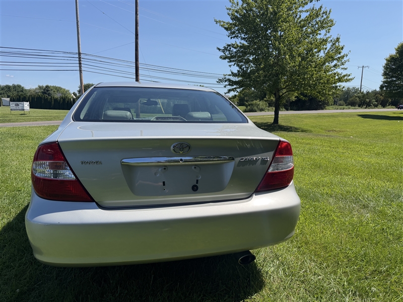 toyota camry 2004 4T1BE30K74U285948 image toyota camry 2004 4T1BE30K74U285948 image