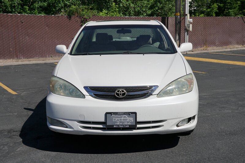 toyota camry 2004 JTDBE30K040282367 image toyota camry 2004 JTDBE30K040282367 image