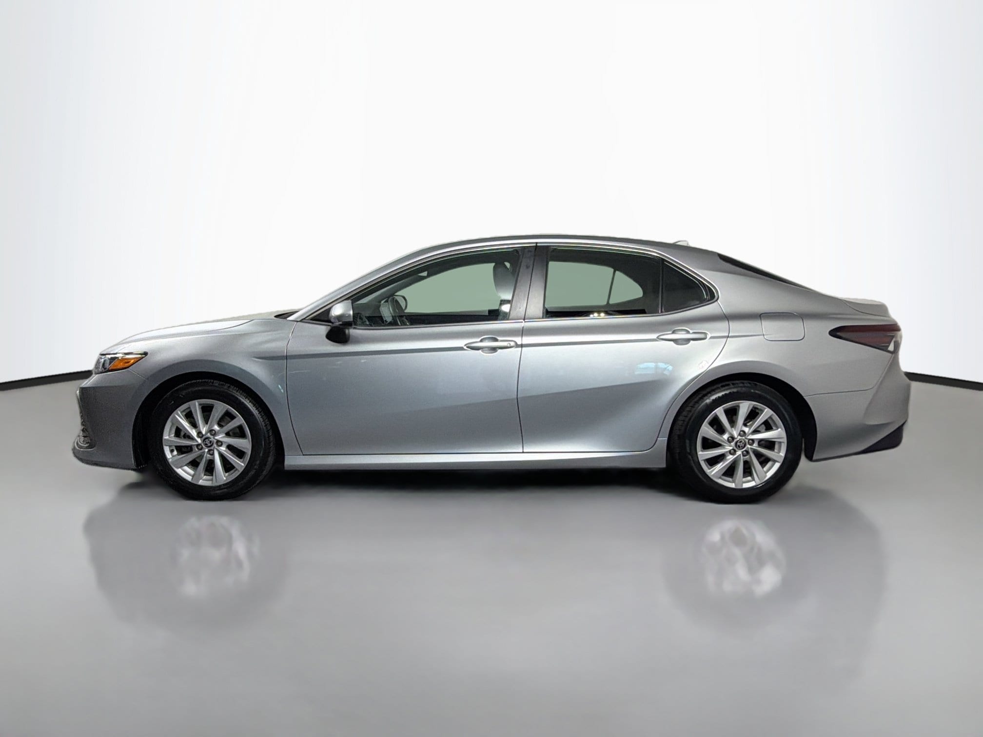 toyota camry 2024 4T1C11AK9RU910599 image toyota camry 2024 4T1C11AK9RU910599 image