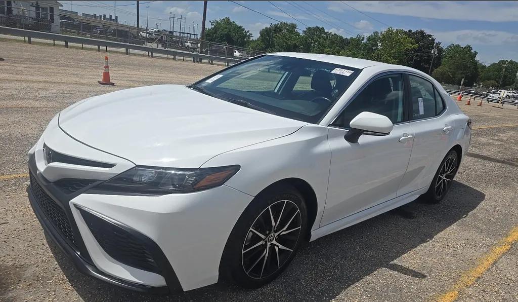 toyota camry 2024 4T1G11AK5RU898940 image toyota camry 2024 4T1G11AK5RU898940 image