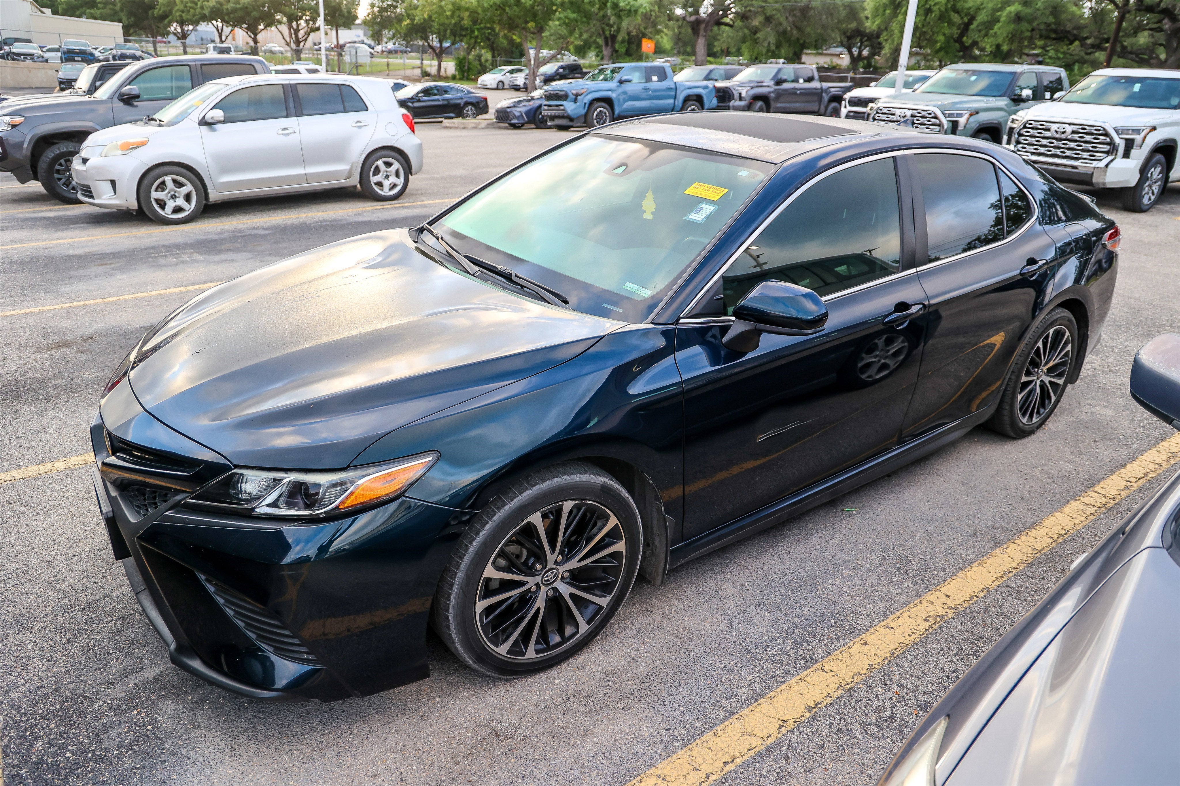 toyota camry 2020 4T1G11AKXLU886323 image toyota camry 2020 4T1G11AKXLU886323 image