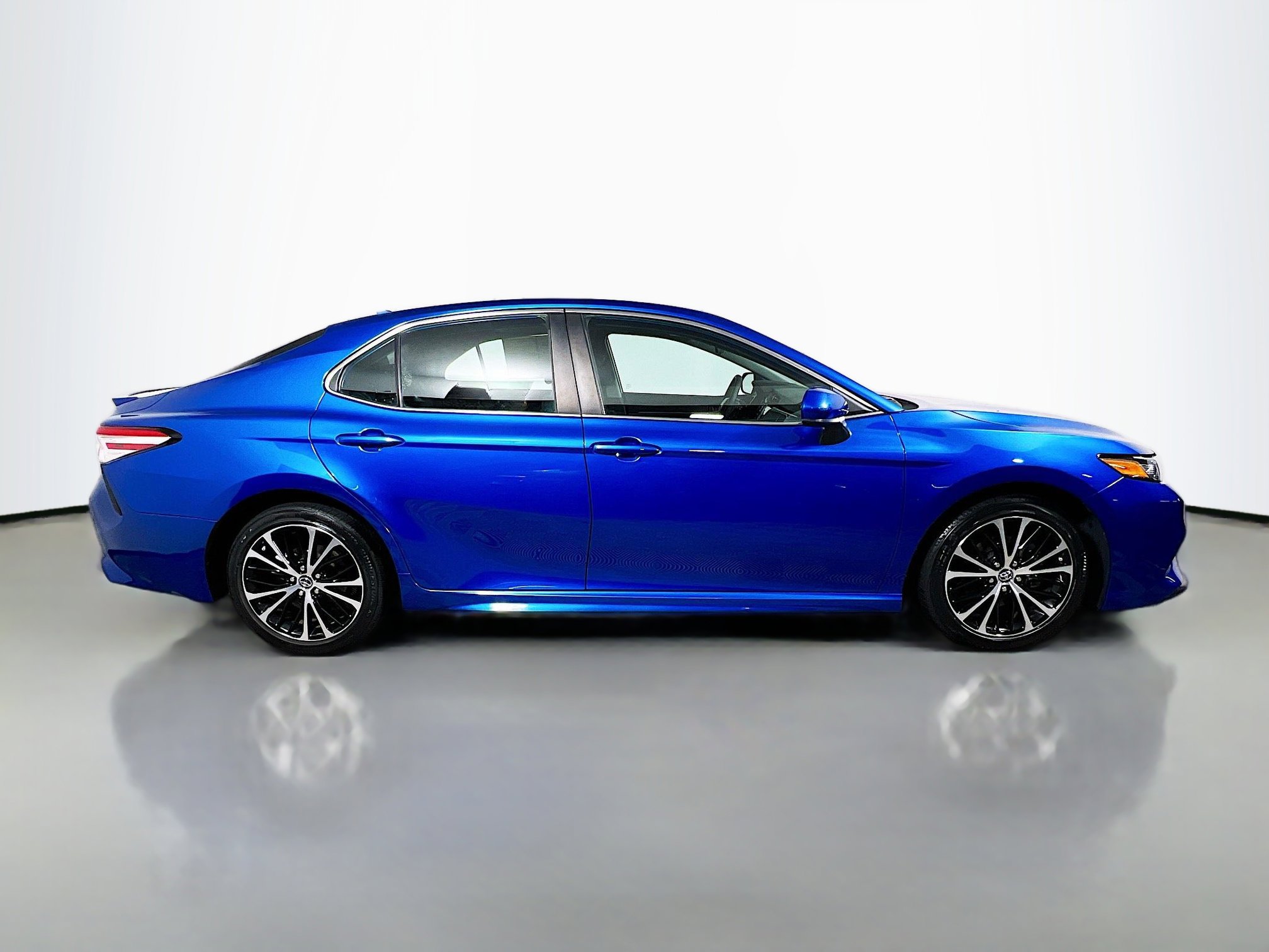 toyota camry 2020 4T1G11AK8LU319558 image toyota camry 2020 4T1G11AK8LU319558 image