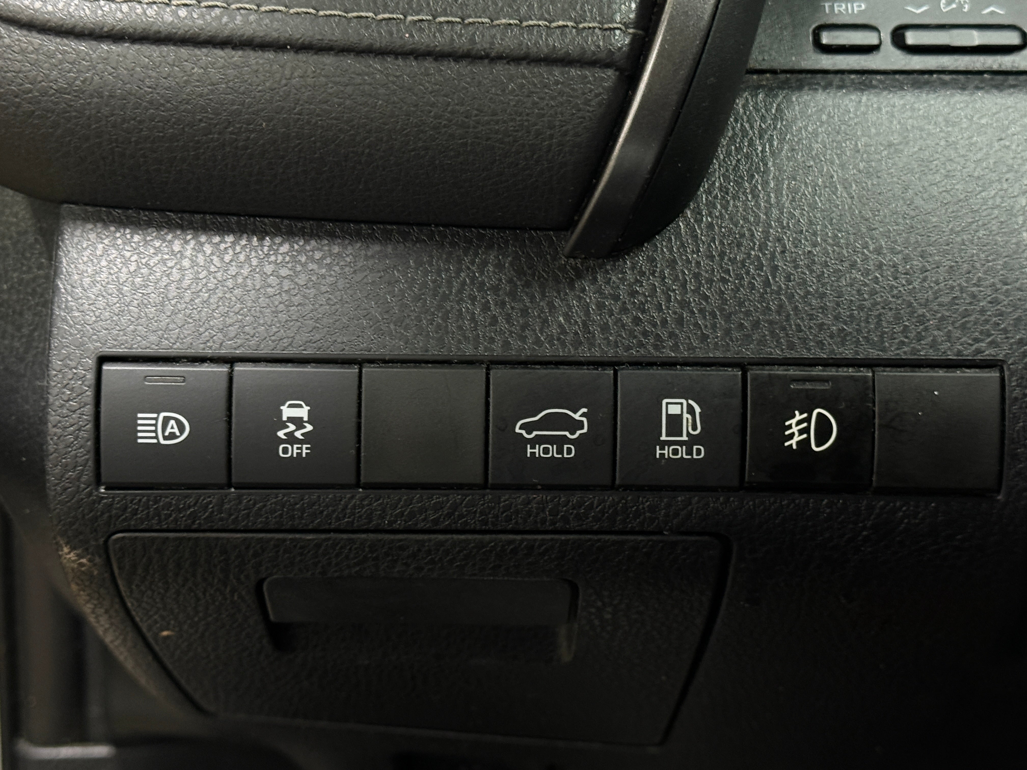 toyota camry 2020 4T1G11AK0LU365580 image toyota camry 2020 4T1G11AK0LU365580 image