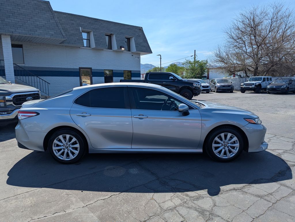 toyota camry 2020 4T1C11AK7LU305696 image toyota camry 2020 4T1C11AK7LU305696 image
