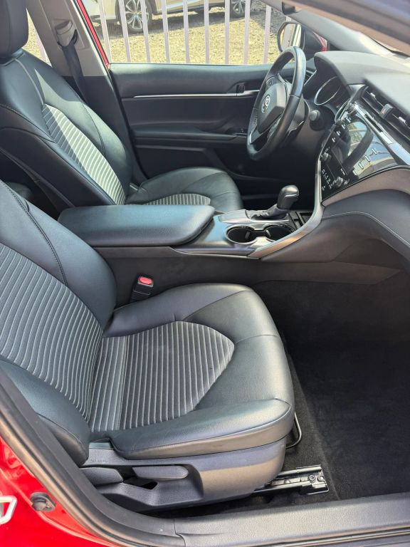 toyota camry 2020 4T1J11AK8LU373707 image