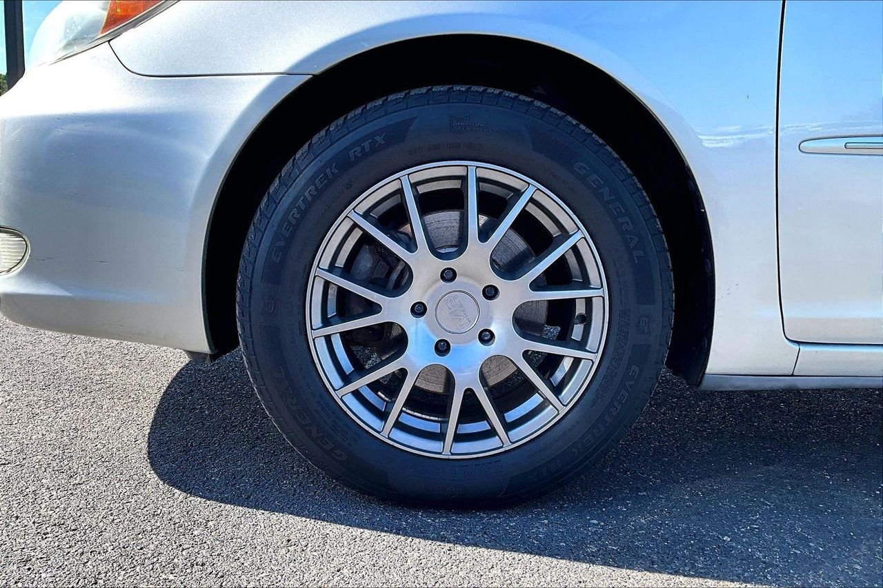 toyota camry 2003 JTDBF30K330145645 image toyota camry 2003 JTDBF30K330145645 image