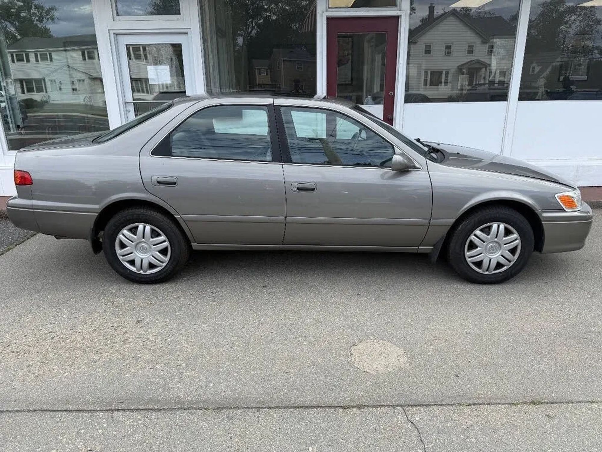 toyota camry 2000 4T1BF28K0YU102830 image toyota camry 2000 4T1BF28K0YU102830 image