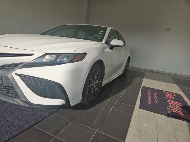 toyota camry 2022 4T1G11AK4NU662953 image toyota camry 2022 4T1G11AK4NU662953 image