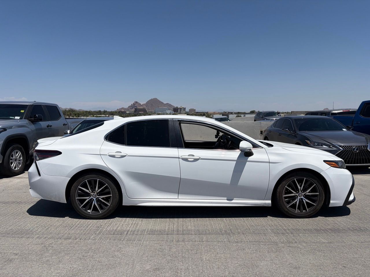 toyota camry 2022 4T1G11AK0NU628914 image toyota camry 2022 4T1G11AK0NU628914 image