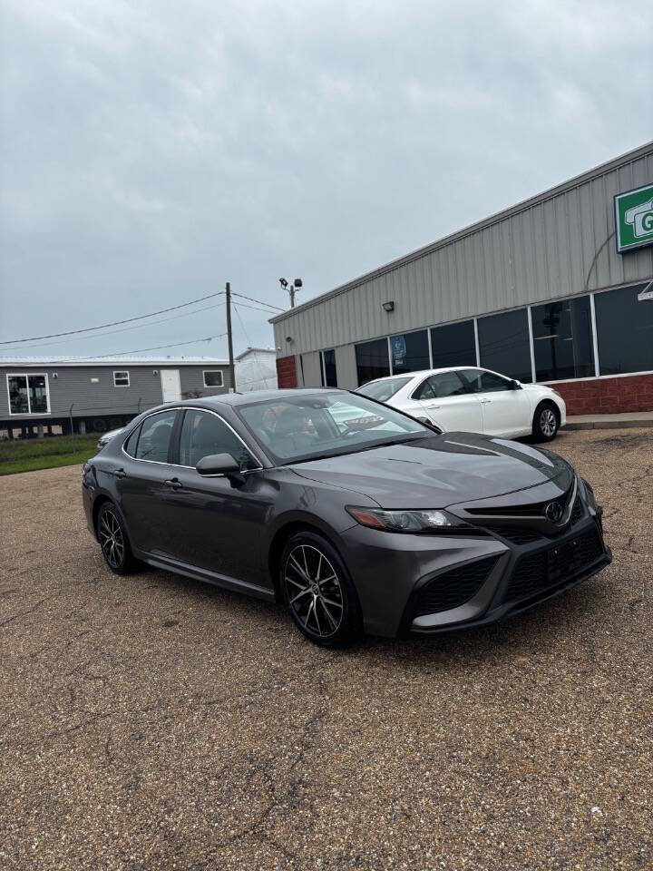 toyota camry 2022 4T1G11AK4NU059565 image toyota camry 2022 4T1G11AK4NU059565 image