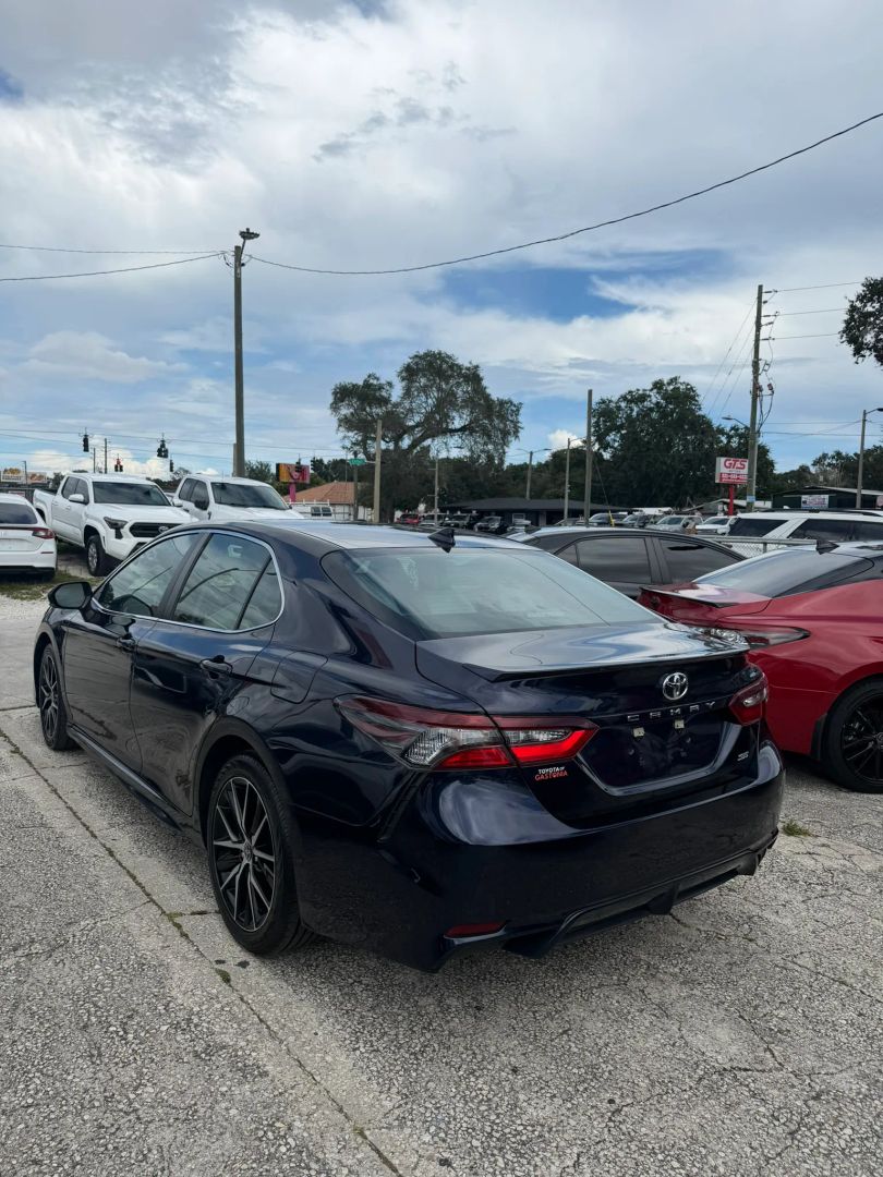 toyota camry 2022 4T1T11AK1NU685783 image