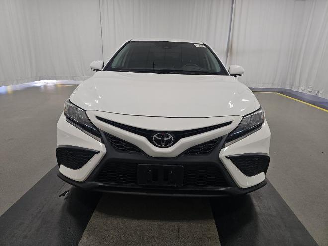 toyota camry 2022 4T1G11AK4NU069867 image toyota camry 2022 4T1G11AK4NU069867 image