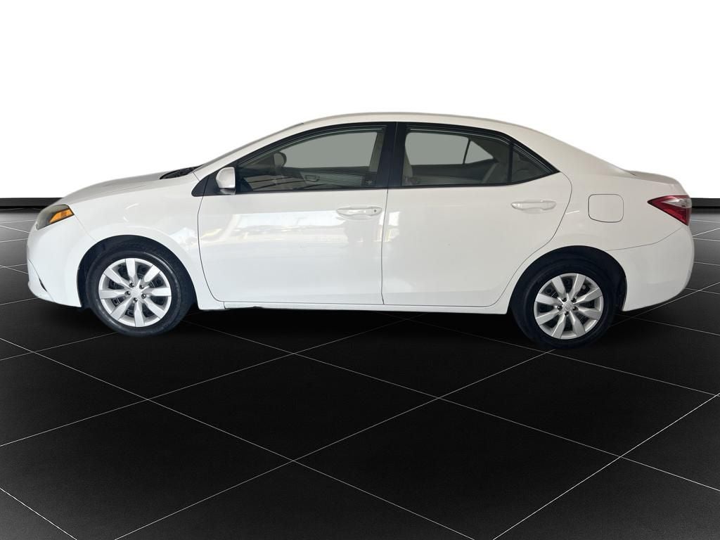toyota corolla 2016 5YFBURHE1GP559784 image toyota corolla 2016 5YFBURHE1GP559784 image