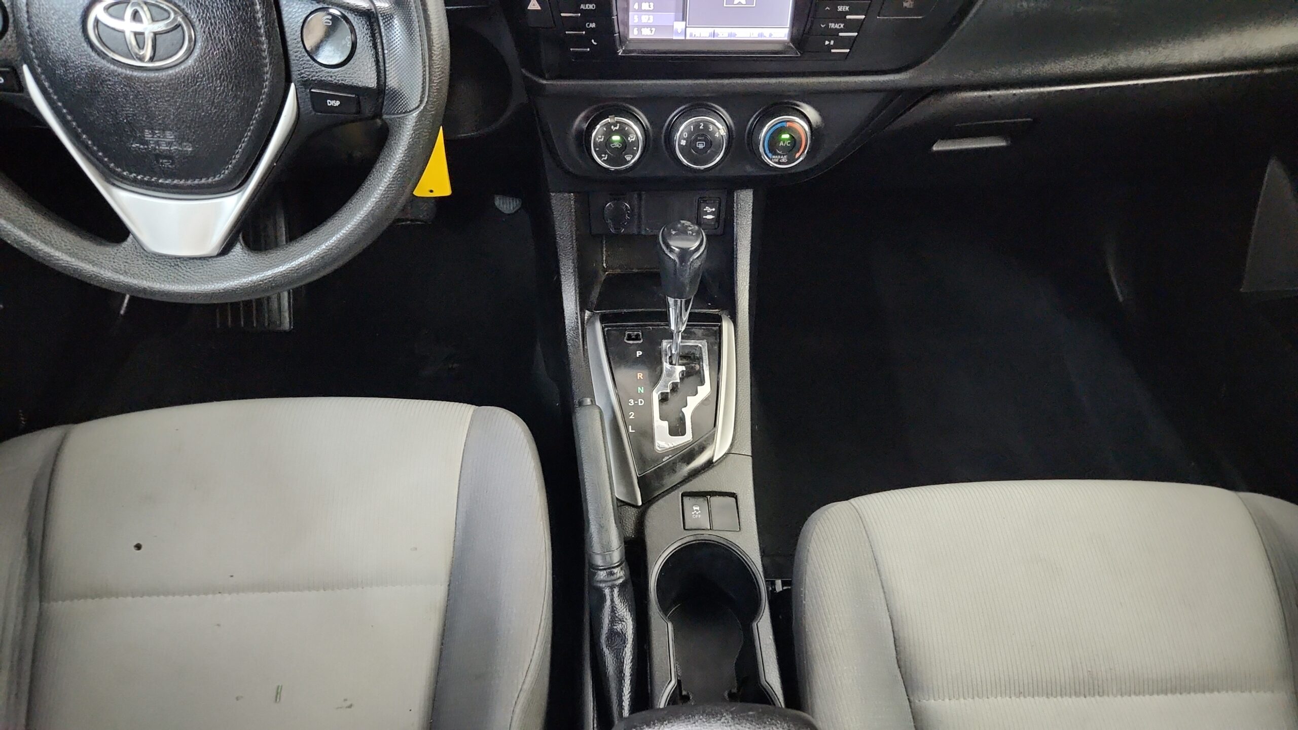 toyota corolla 2016 5YFBURHE9GP527455 image toyota corolla 2016 5YFBURHE9GP527455 image